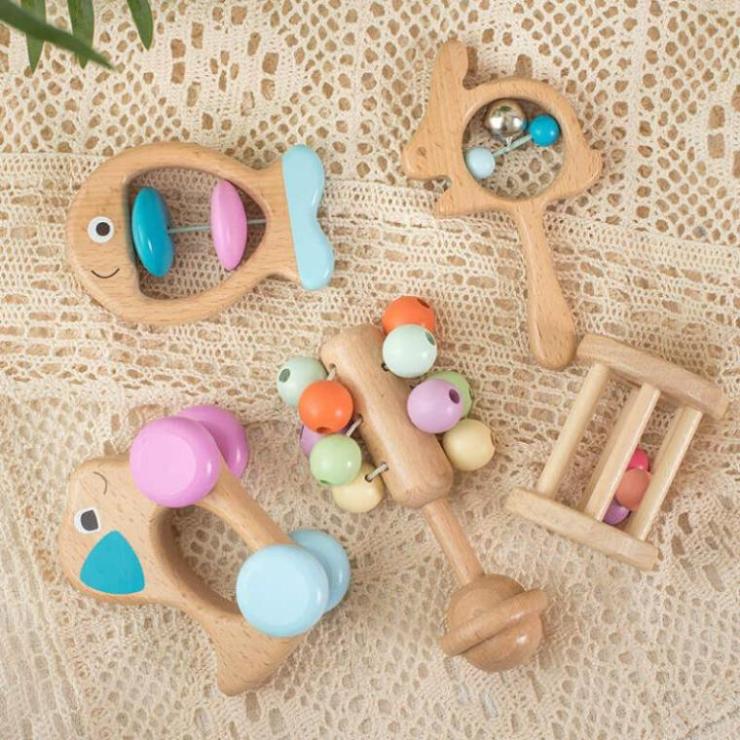 BleuRibbon Baby – Newborn Baby Beech Educational Rattle Toy Set – Handbell 5-Piece Set