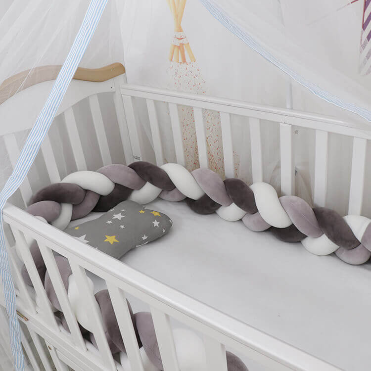 Baby bed bumper outlet knot