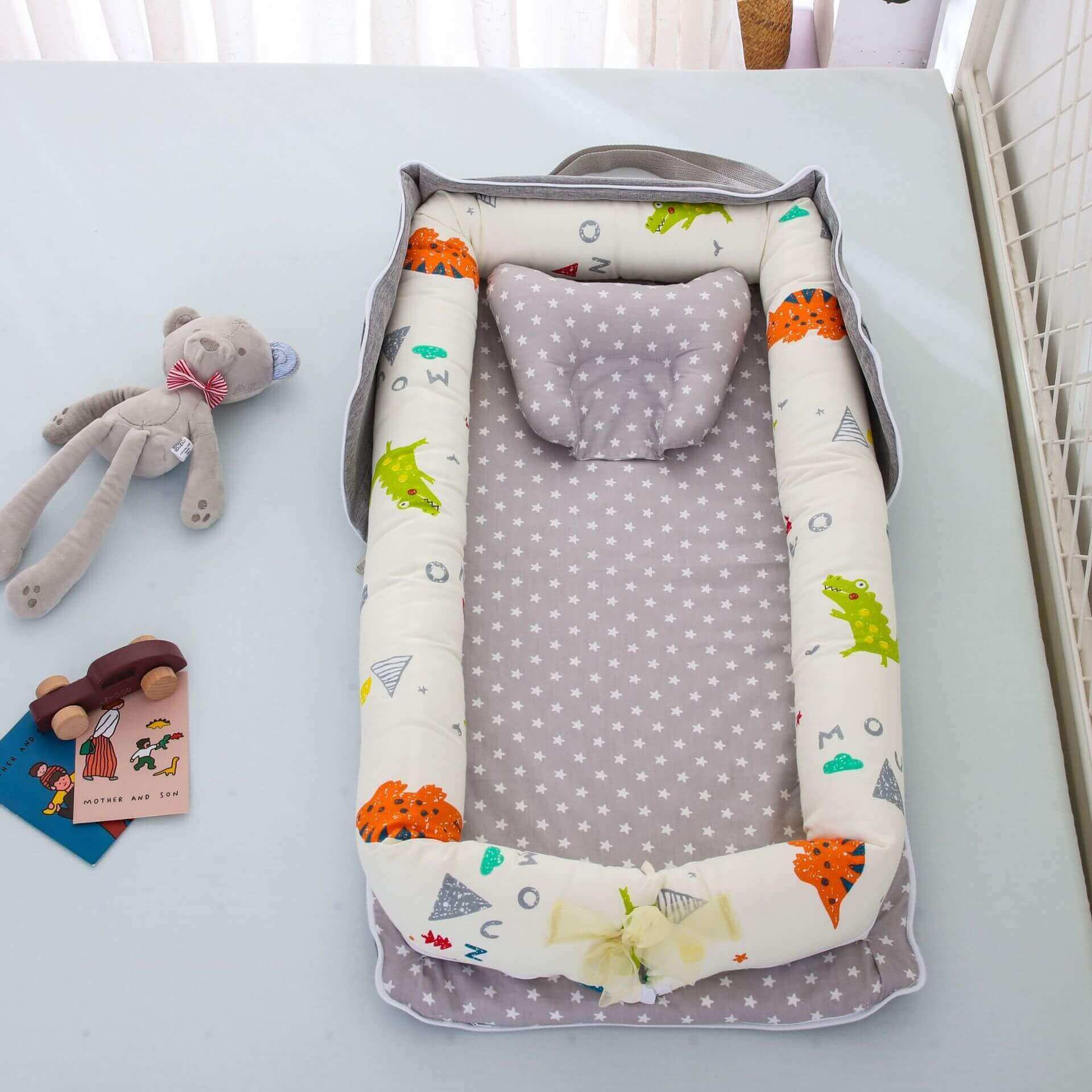 Portable Baby Bed - Breathable Cotton Foldable Baby Lounger BleuRibbon Baby